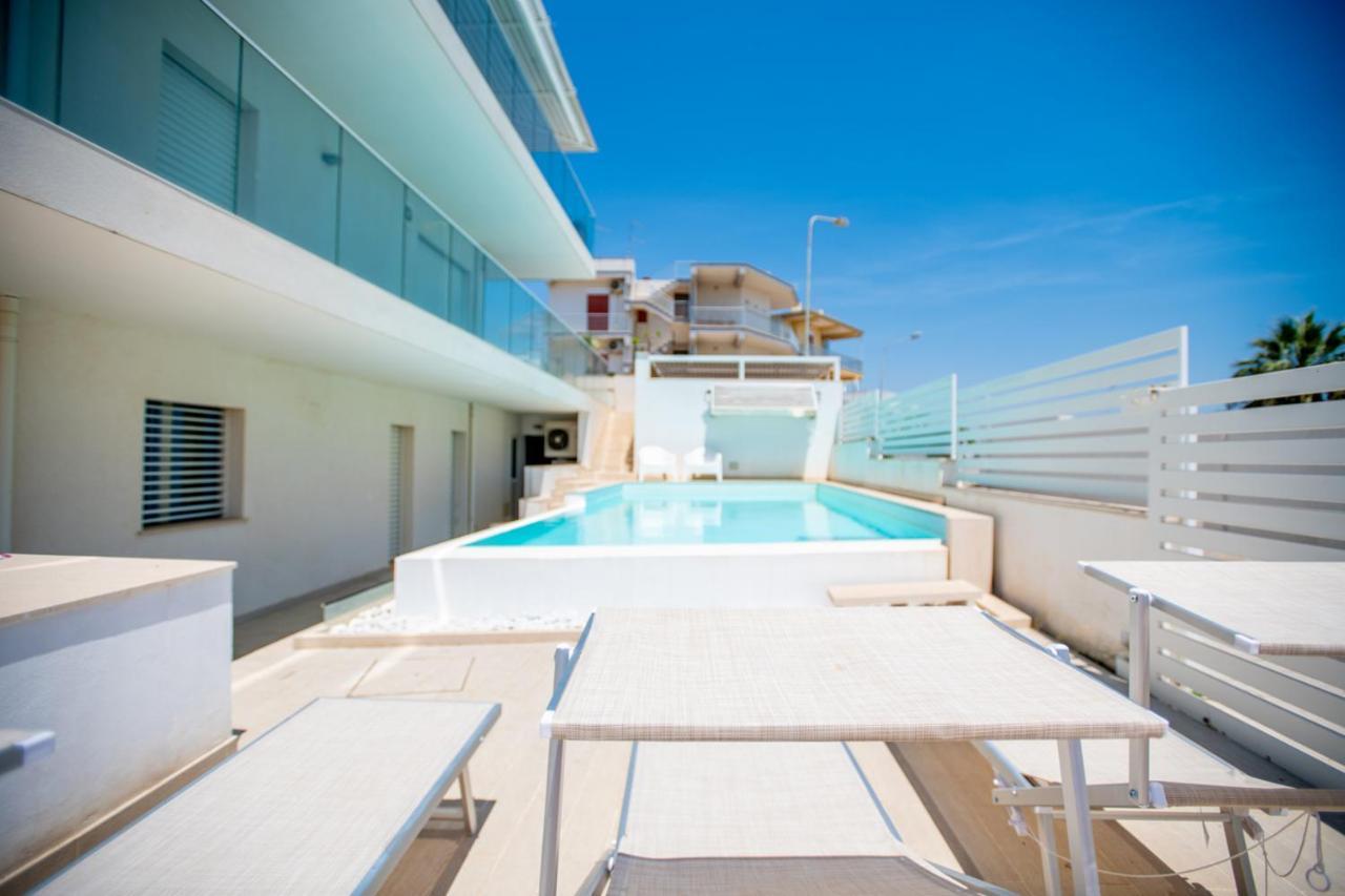 Delposto Marina Di Ragusa Prl מראה חיצוני תמונה