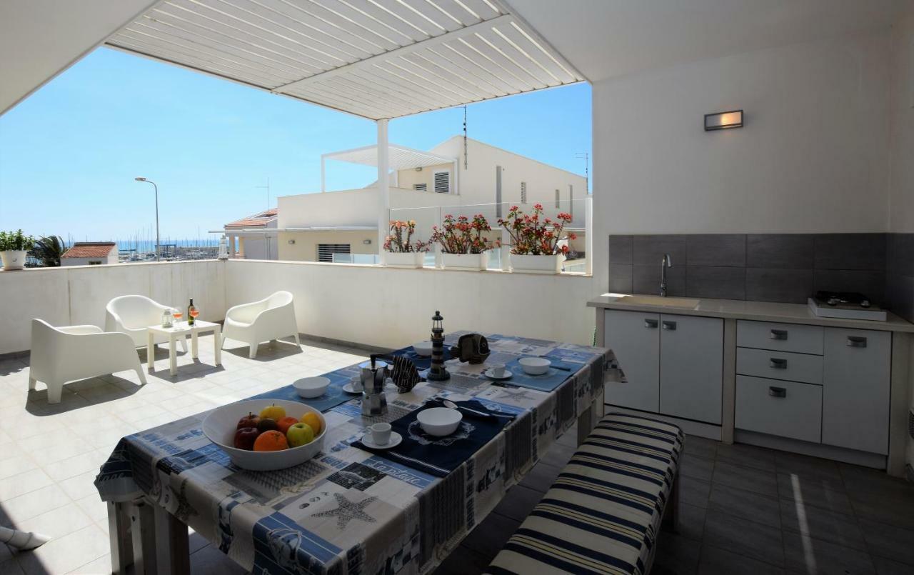 Delposto Marina Di Ragusa Prl מראה חיצוני תמונה